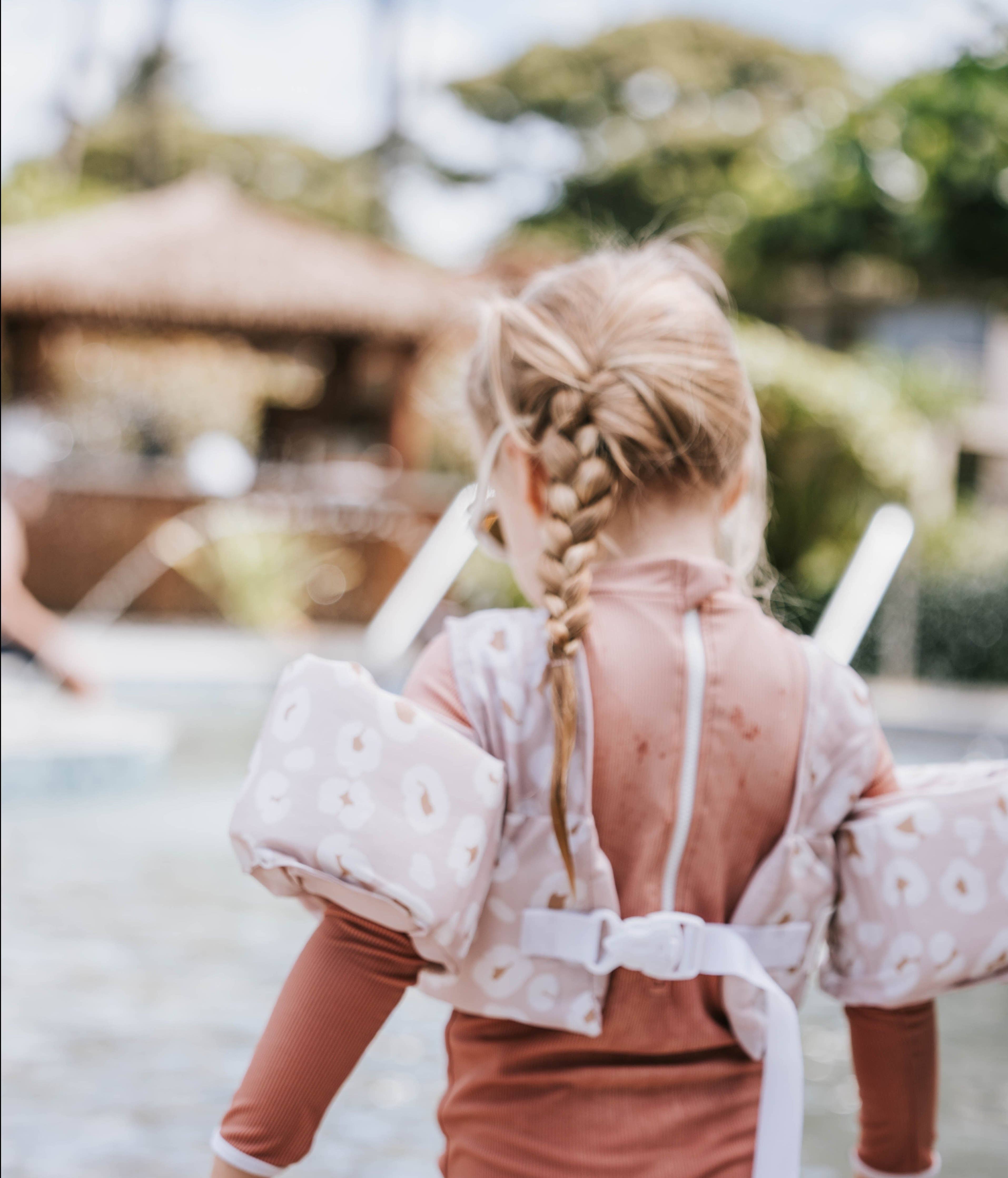 ava + oliver - Swim Float | Blue Stripe
