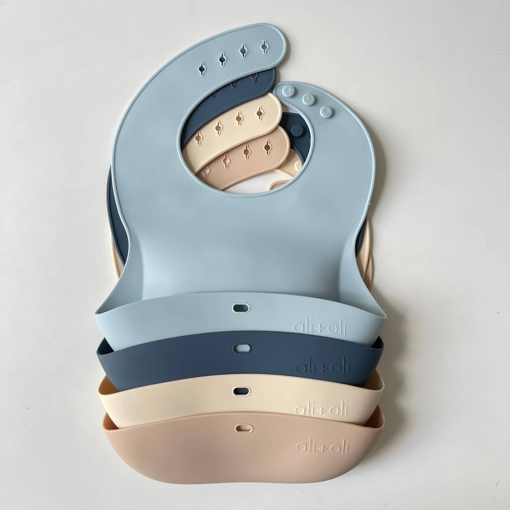 Ali+Oli - Silicone Baby Bib (Night)
