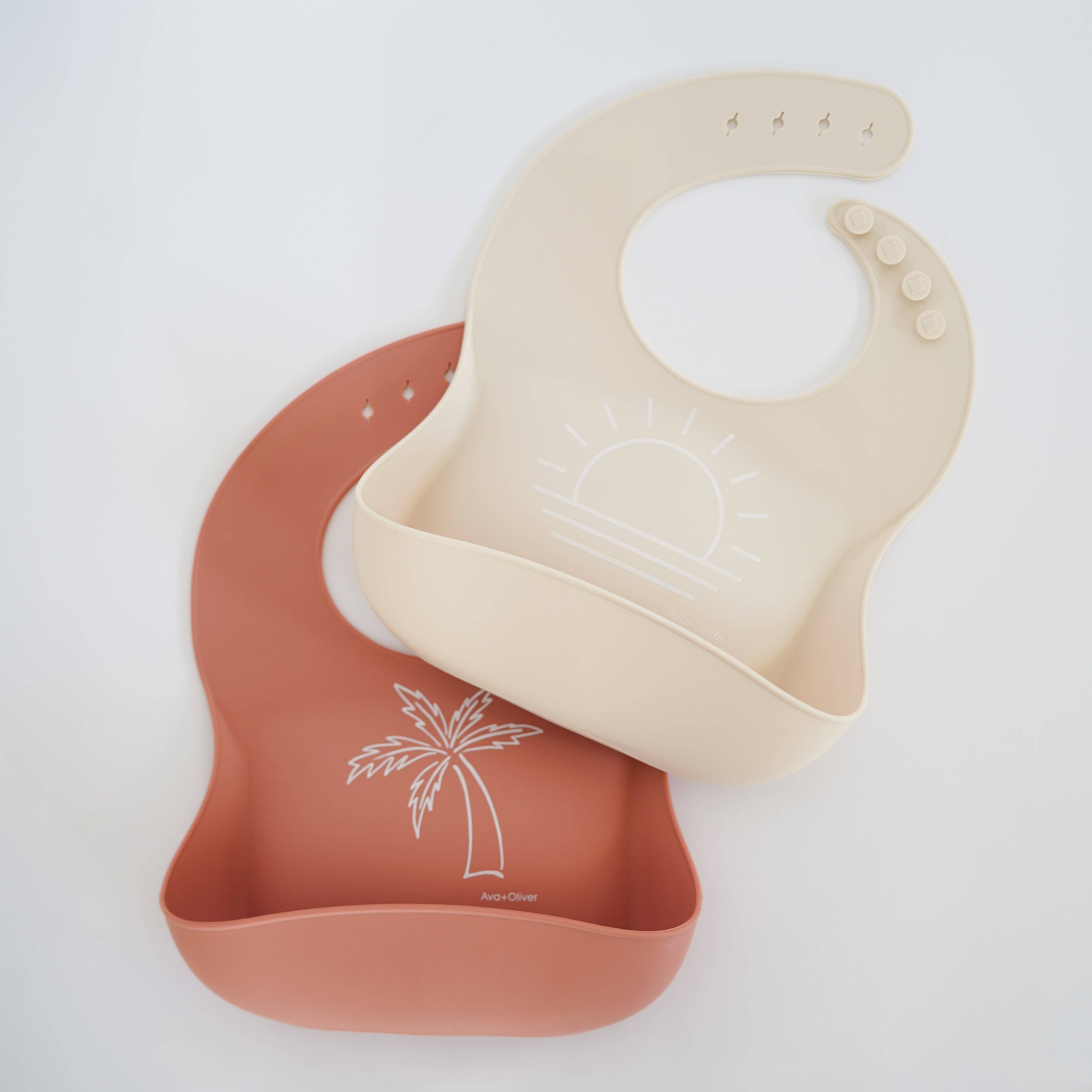 ava + oliver - Peach Sand Bib Set