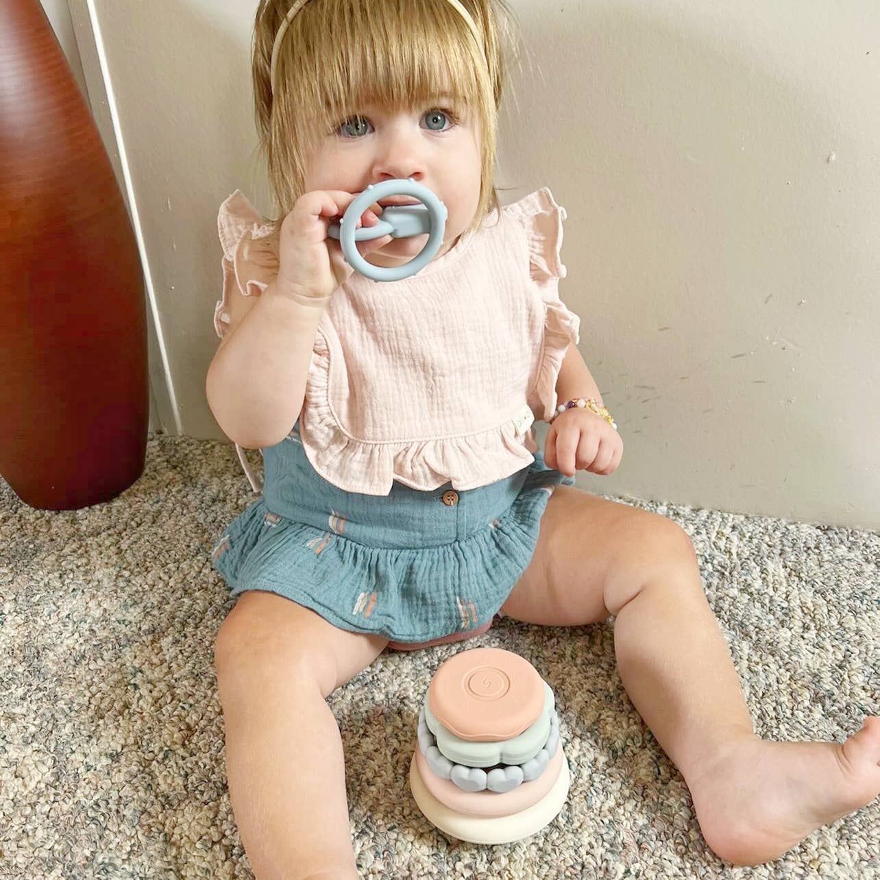 Ali+Oli - Soft Silicone Stacking Ring Tower and Teether