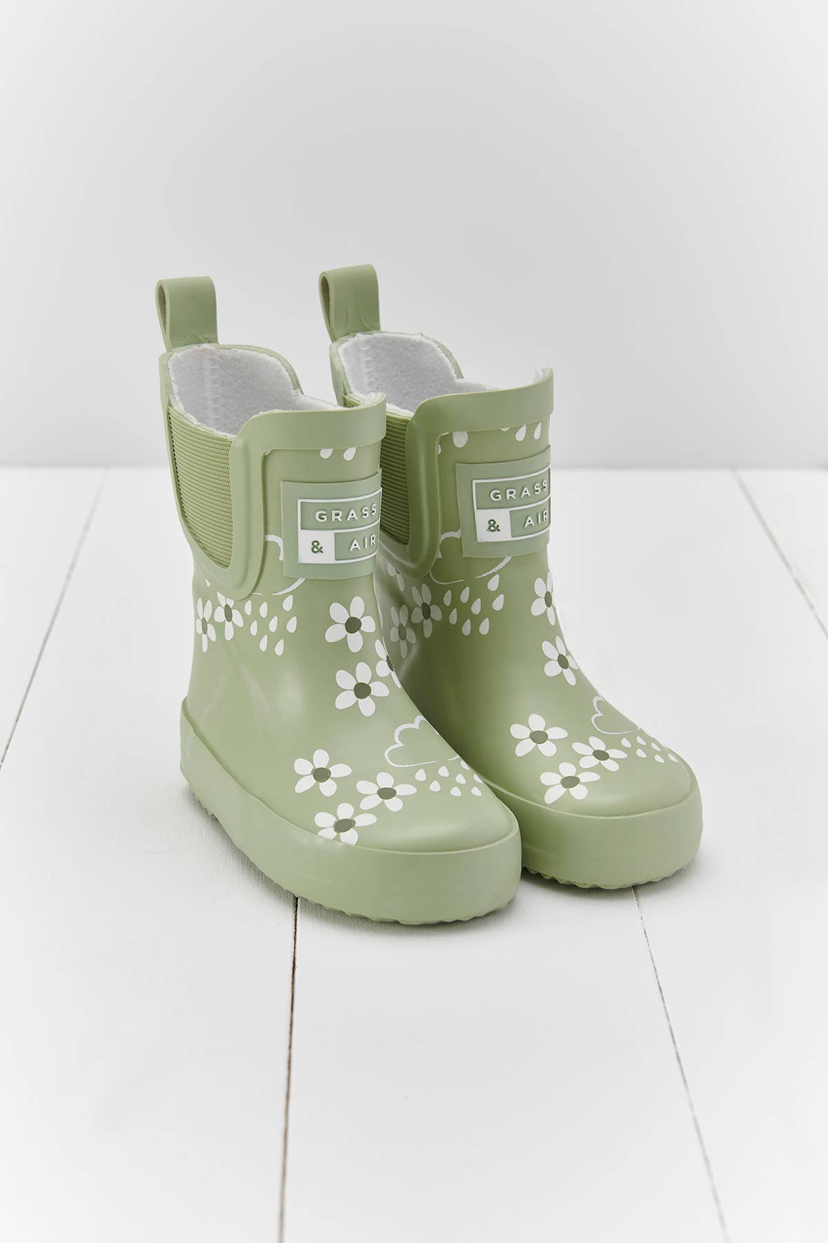 Grass & Air - Spring Green Floral Short Color-Changing Kids Rainboots