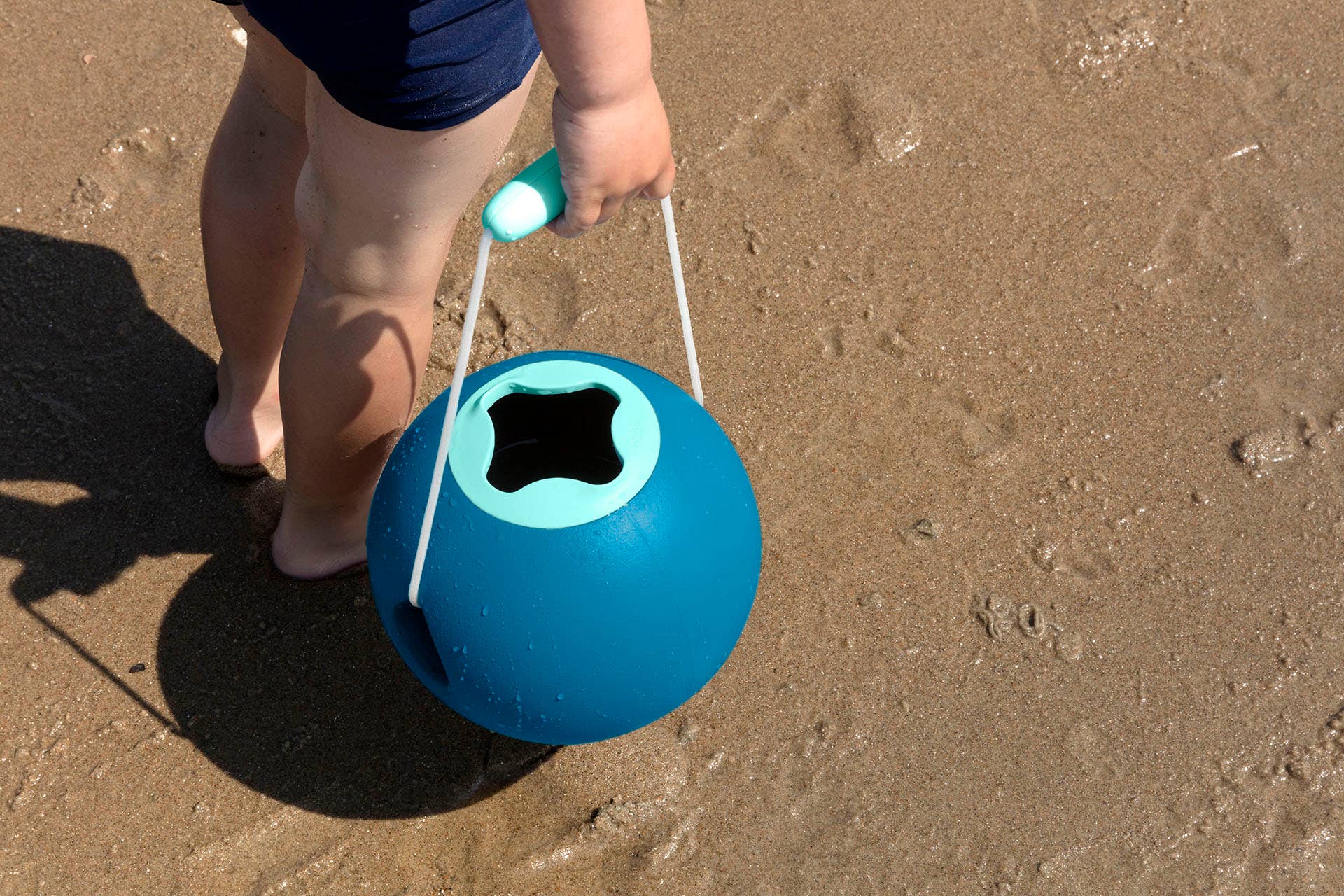 Quut Toys - Beach Set - Mini Ballo, Cuppi and Magic Sand Shape