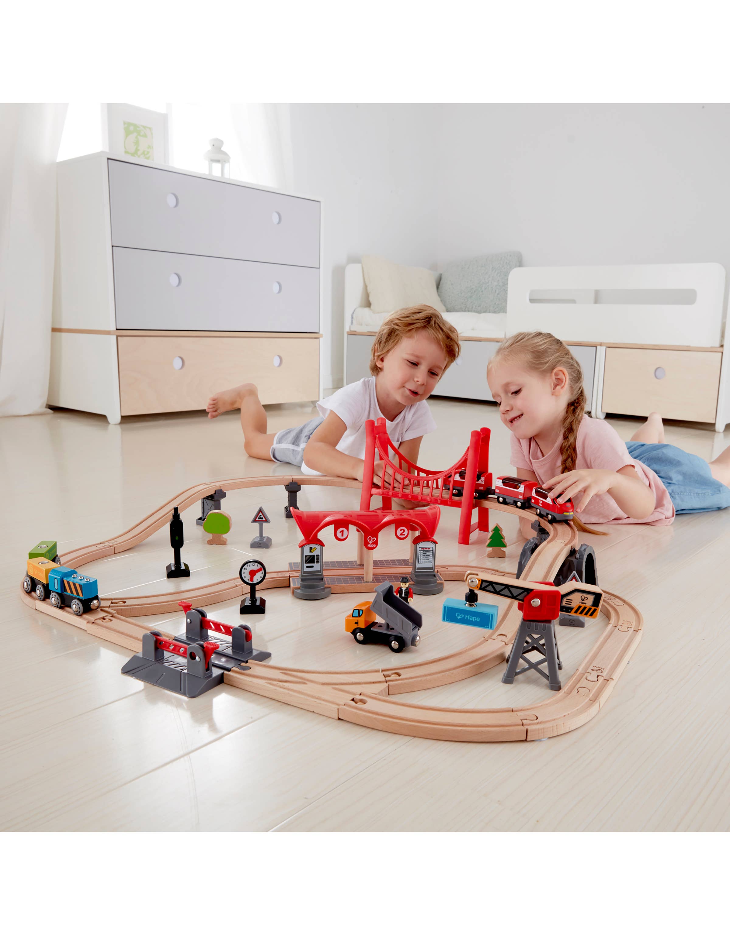 Hape Toys - Busy City Rail Set