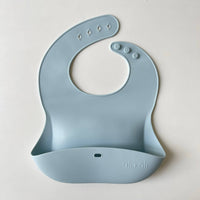 Ali+Oli - Silicone Baby Bib (Sky) - Little Stars Toy Store & PlayhouseAli+Oli