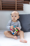 PlanToys - Square Clutching Toy